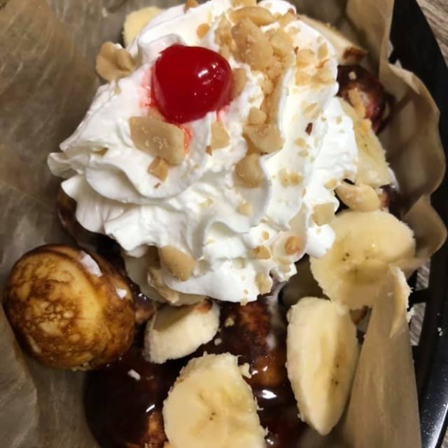 Banana Split Pancake Sundae.